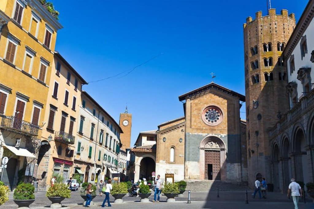 ...All'Archetto Di Sant'Andrea......Pieno Centro Orvieto Buitenkant foto