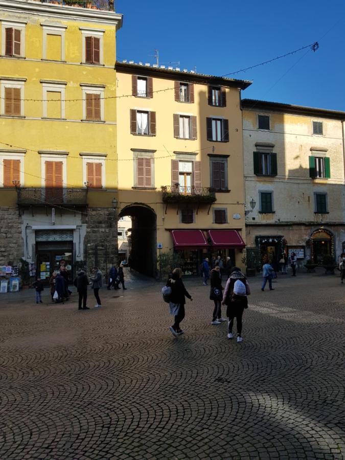 ...All'Archetto Di Sant'Andrea......Pieno Centro Orvieto Buitenkant foto